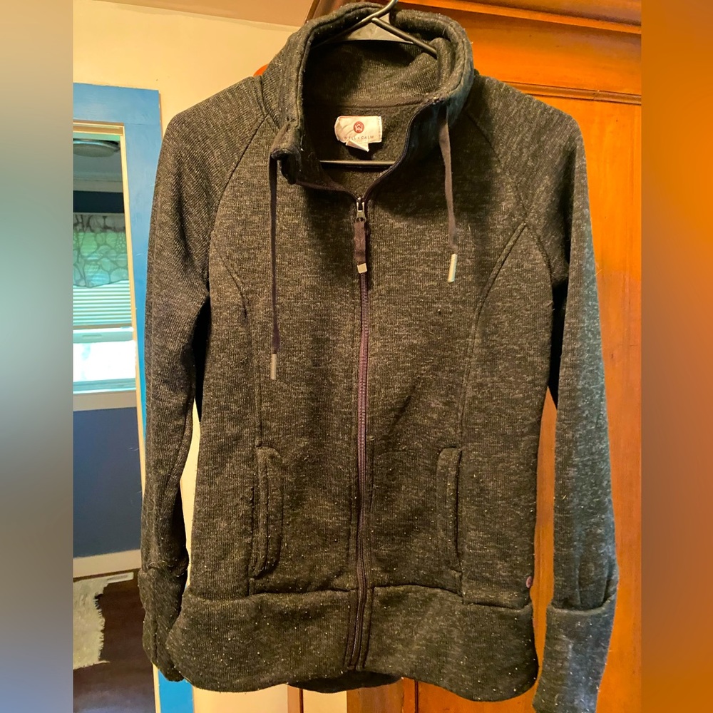 Well Calm grey hiking full zip